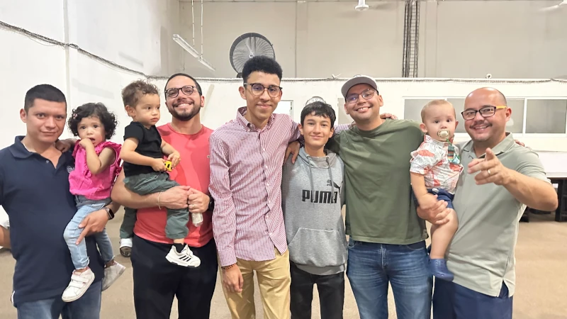 Ambiente relajado en Amistad Live